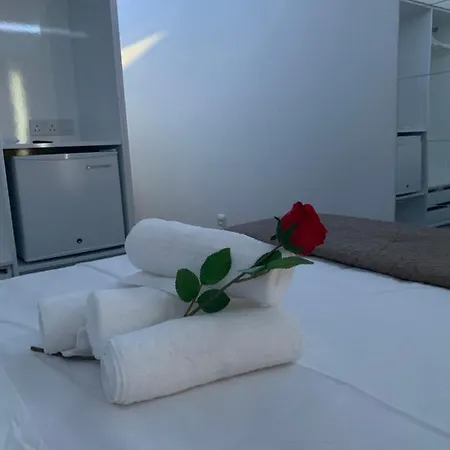 5 Stars Nicósia